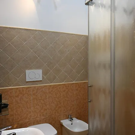 Bed & Breakfast Recinatum 1296