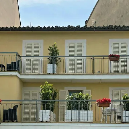 Bed & Breakfast Recinatum 1296